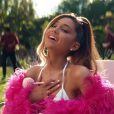 H Ariana Grande θα κυκλοφορήσει νέα beauty σειρά