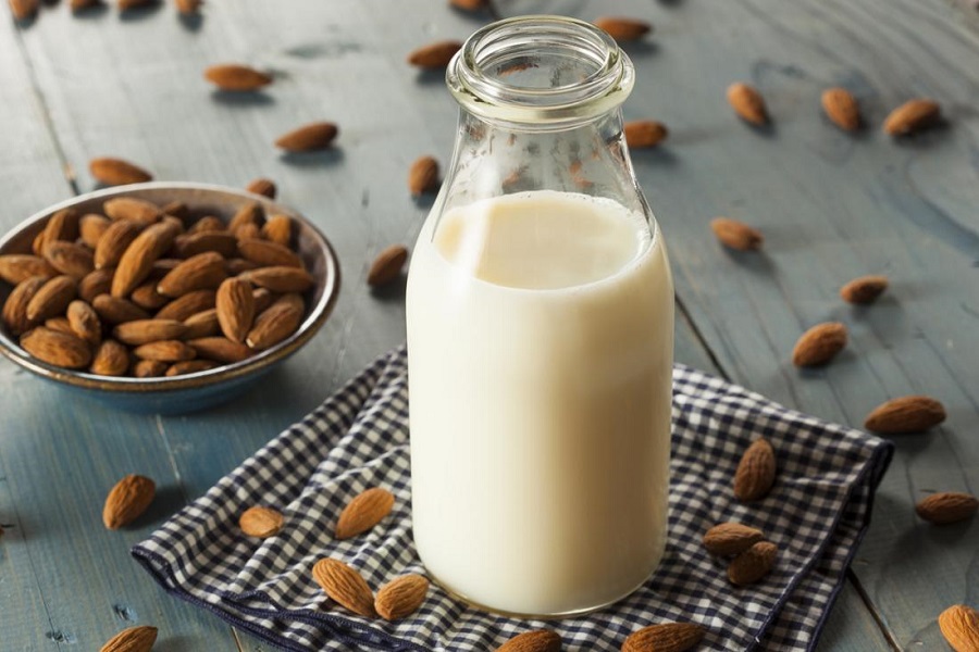 5 λόγοι που το γάλα αμυγδάλου μας κάνει καλό 