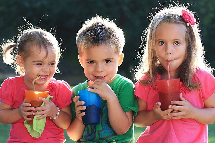 Kids smoothies: 4 νόστιμες και θρεπτικές συνταγές για τα παιδιά