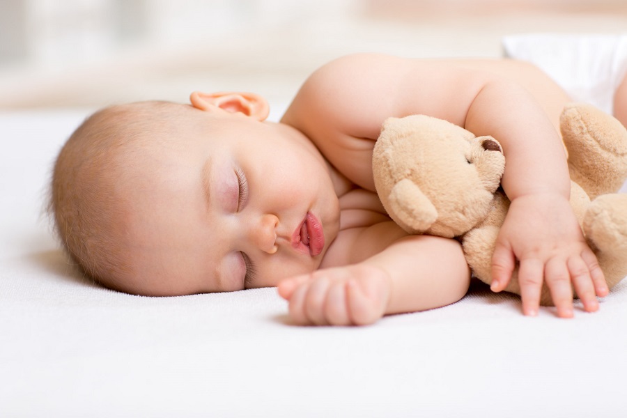 Πώς θα κοιμηθεί καλύτερα το μωρό σας το καλοκαίρι 