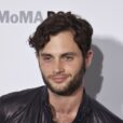 O Penn Badgley κοιτά τον γιο του στην πιο τρυφερή photo στο Instagram