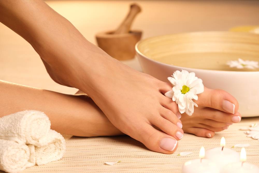 tips to take care of your feet naturally