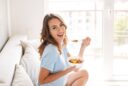 Ποιες 10 τροφές καταναλώνουν οι πιο υγιείς γυναίκες;