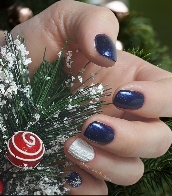blue and white festive nail
