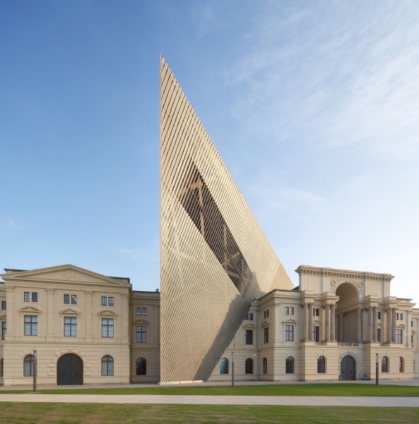  Military History Museum Libeskind