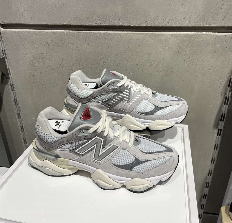 new balance Spring sneakers