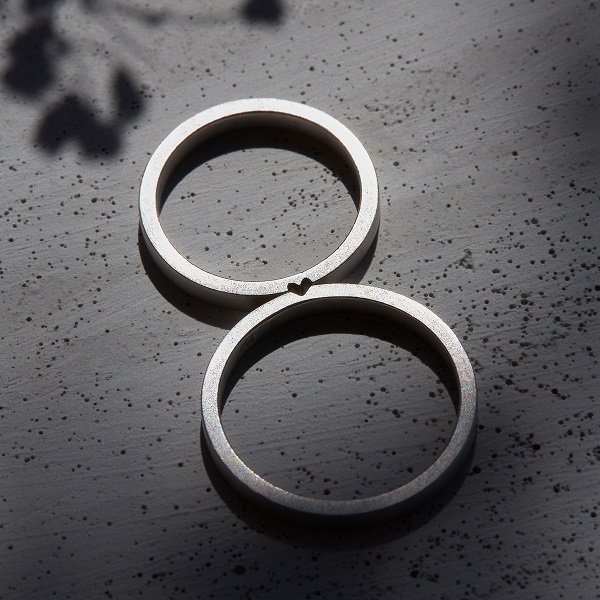 Hidden Love wedding rings