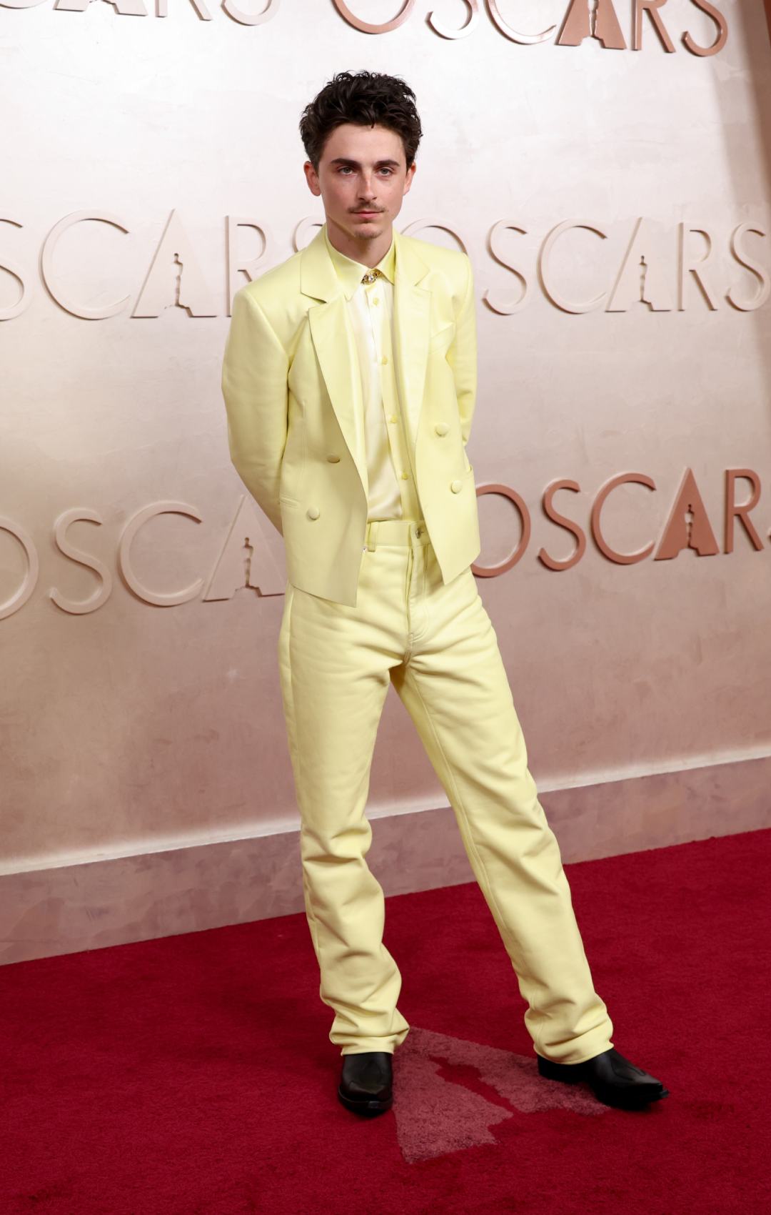 cozy_vibe_best_dressed_r