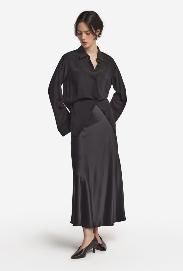 cozy_vibe_festive_falconery_b