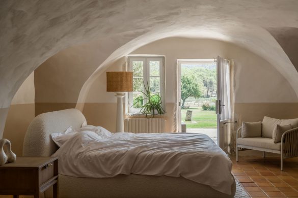 cozyvibe_Dantone_Home_bed_whitea