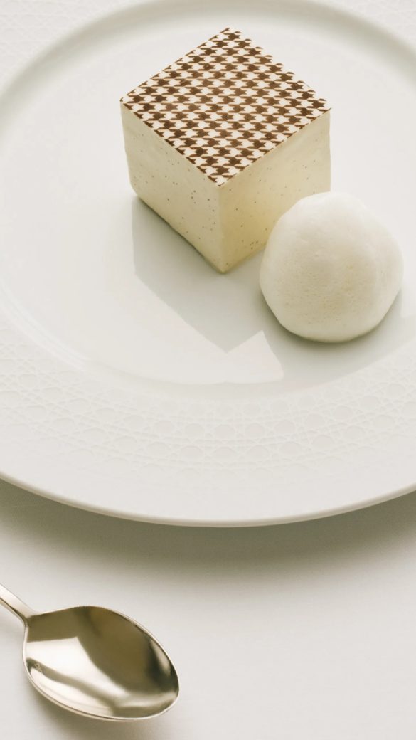 cozyvibe_china_dior_d