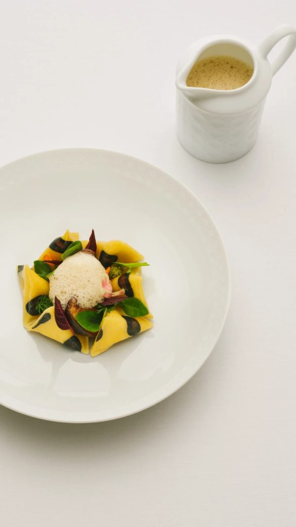 cozyvibe_china_dior_dish