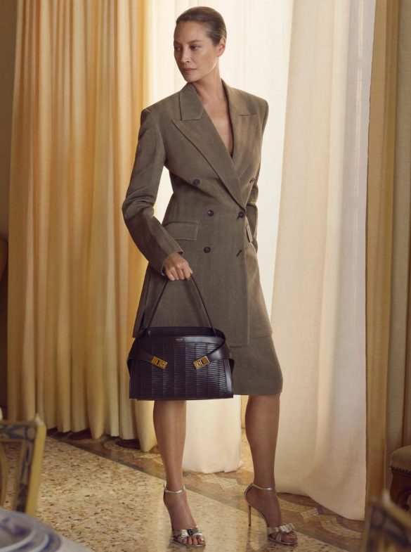cozy_vibe_ferragamo_b Christy Turlington