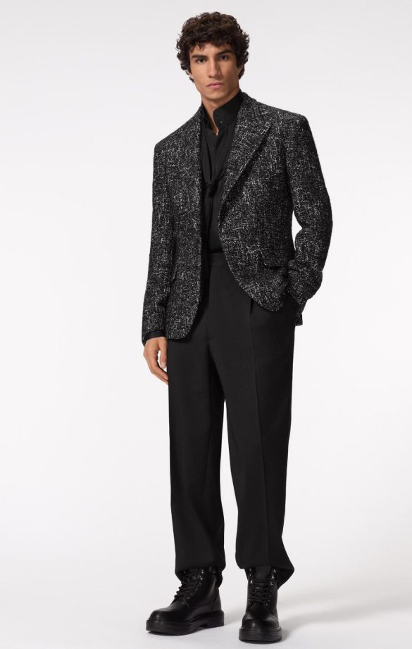 cozy_vibe_lagerfeld_d Paris Fashion Week