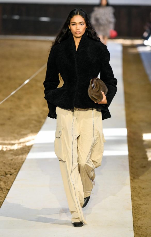 cozy_vibe_stella_mcartney_x Paris Fashion Week 2026