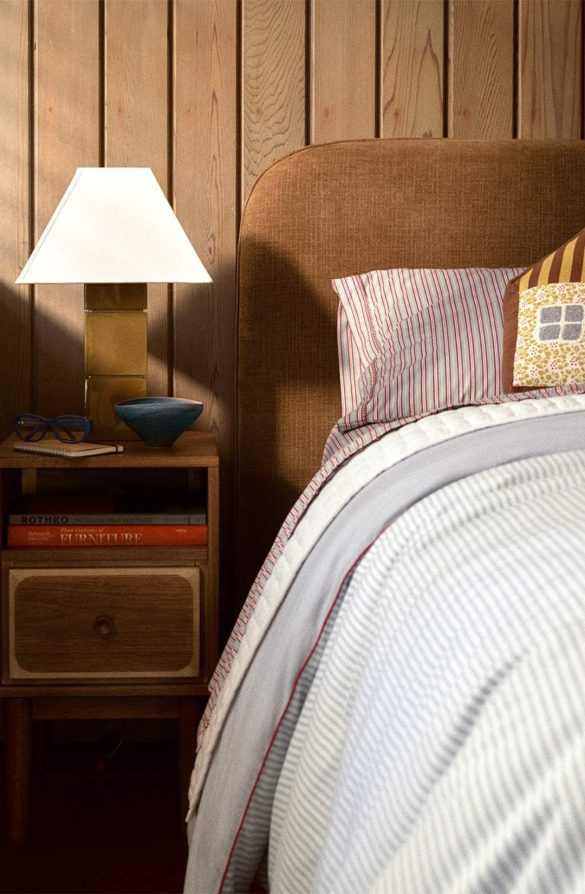 cozy_vibe_emma_chamberlain_b