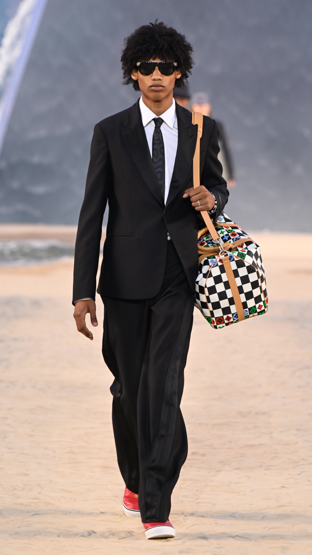 Cozyvibe_LouisVuitton_Spring_ssurf Louis