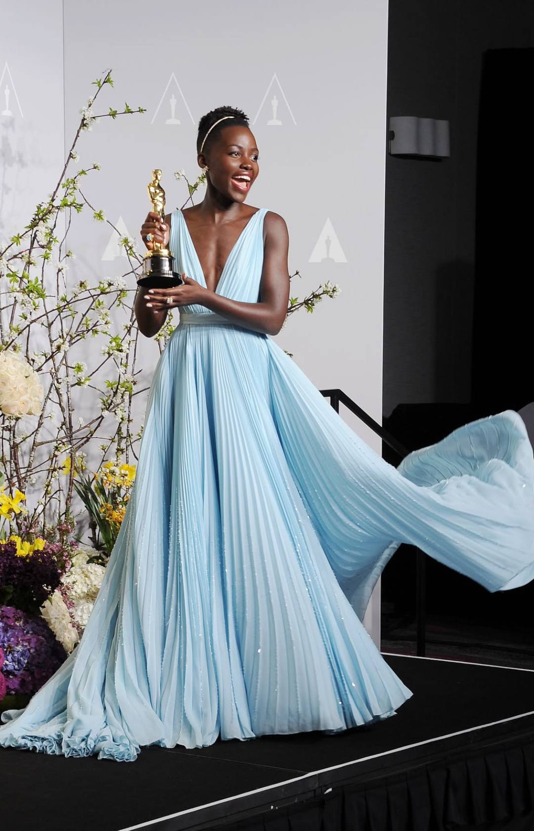 cozy_vibe_lupita_nyong’o_d