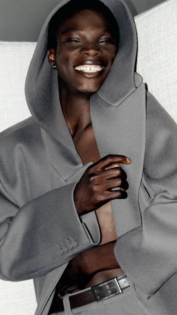cozy_vibe_balenciaga_grey